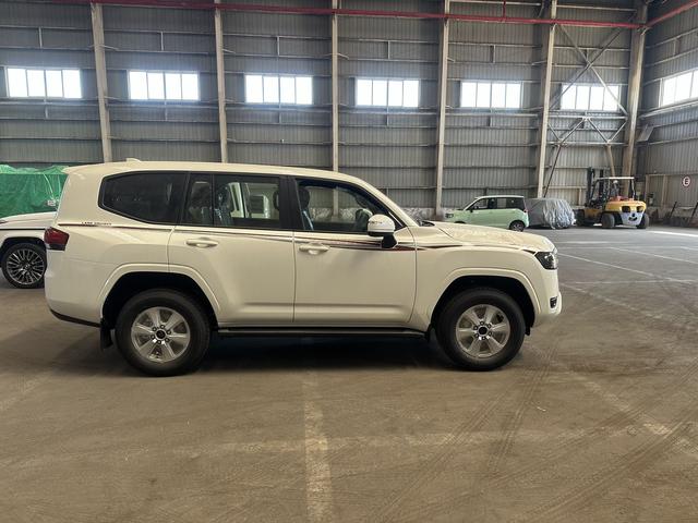 Toyota Land Cruiser 2025 thumb 3
