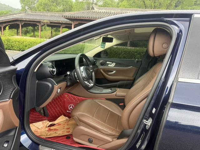 Mercedes-Benz E-Class 2019 thumb 6