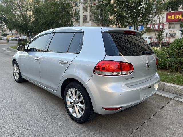 Volkswagen Golf 2012 thumb 6