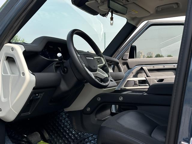 Land Rover Defender 2020 thumb 5