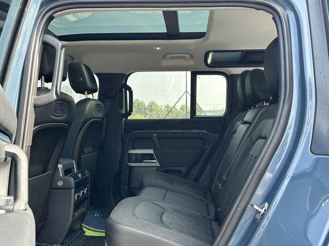 Land Rover Defender 2020 thumb 8