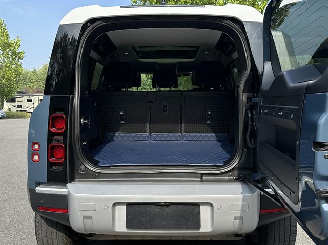 Land Rover Defender 2020 thumb 12