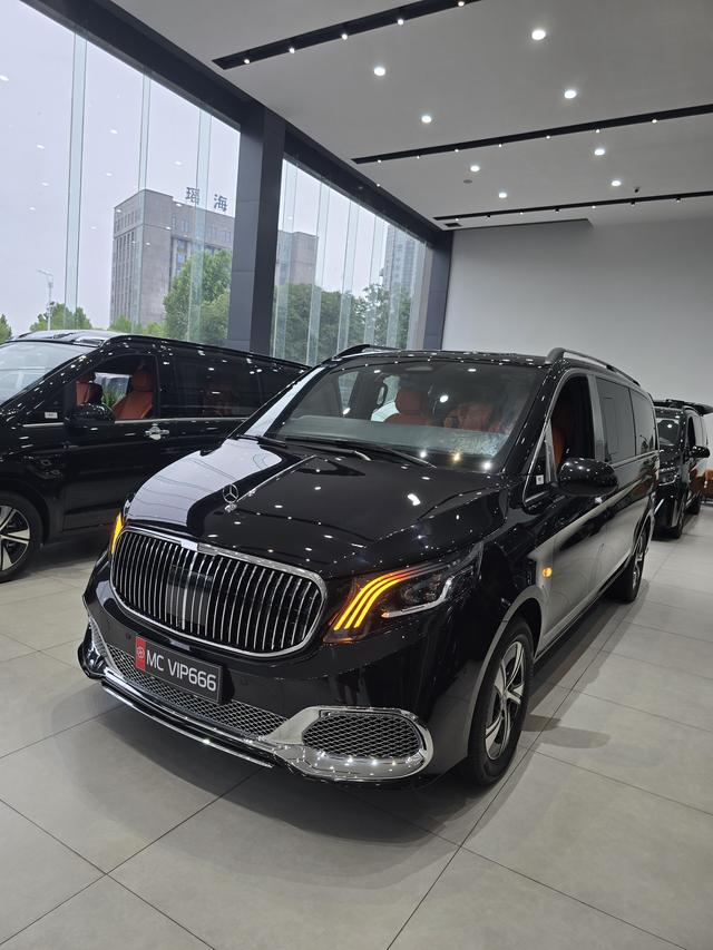 Mercedes-Benz Vito 2024 thumb 2
