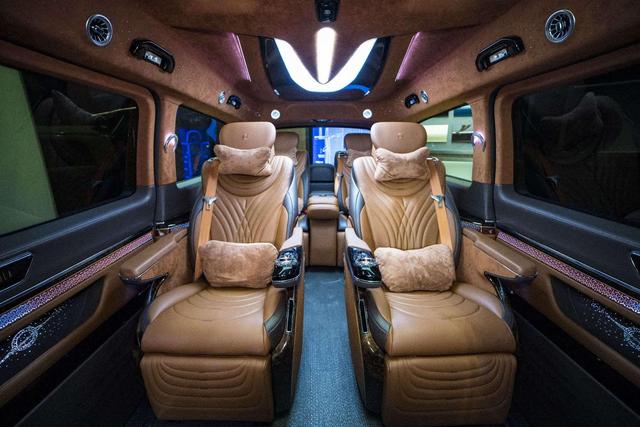 Mercedes-Benz V-Класс 2024 thumb 5
