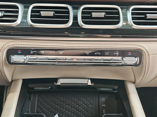 Mercedes-Benz GLS 2025 thumb 12