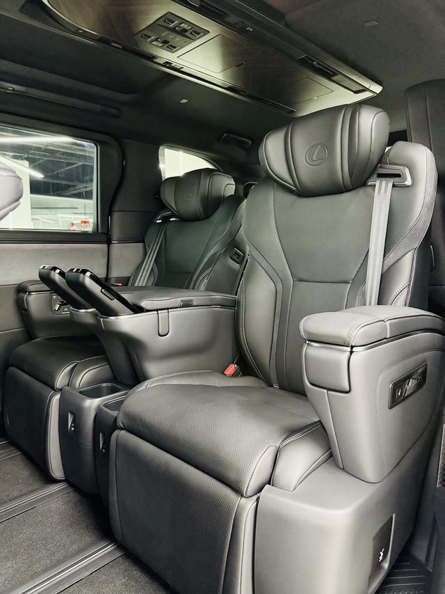 Lexus LM 2025 thumb 5