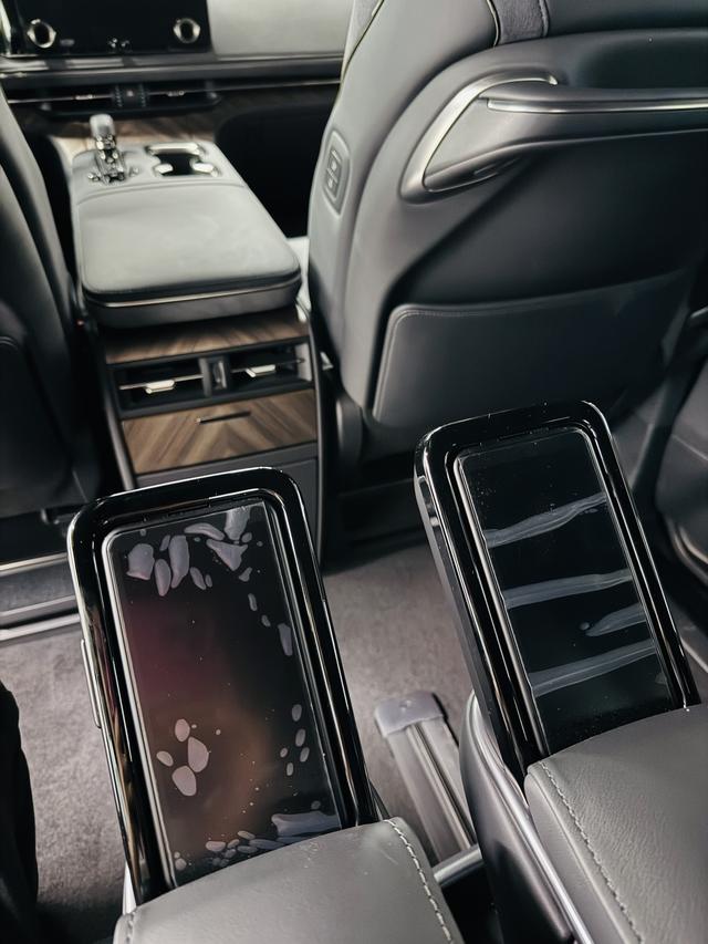 Lexus LM 2025 thumb 6