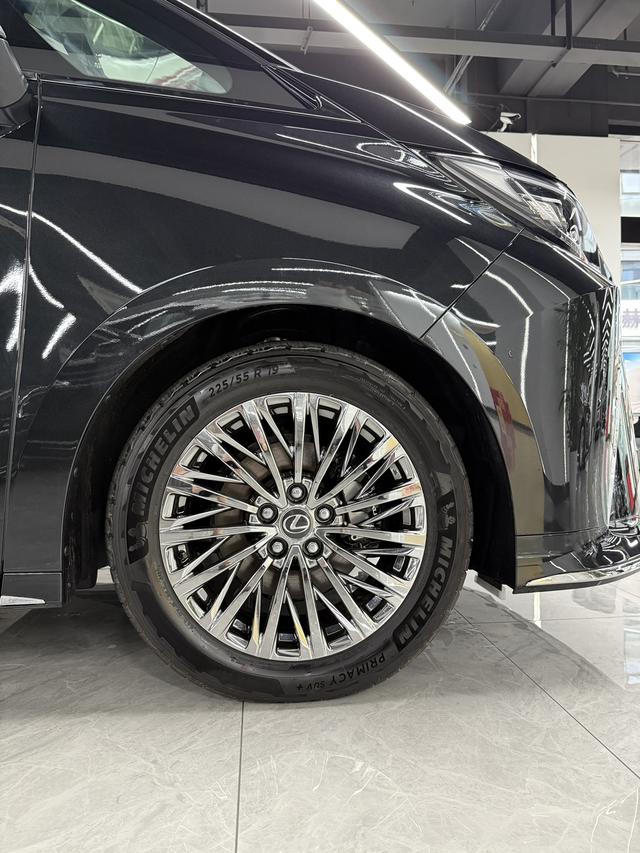 Lexus LM 2025 thumb 11