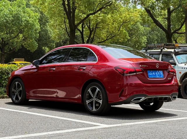 Mercedes-Benz A-Class 2022 thumb 6