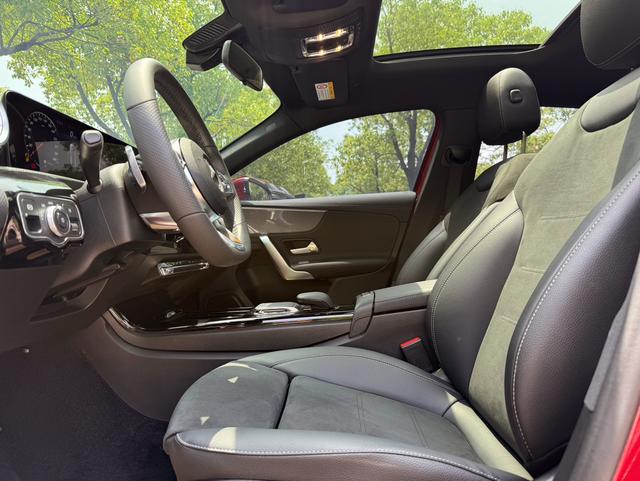 Mercedes-Benz A-Class 2022 thumb 9