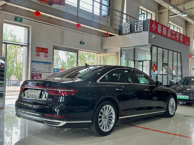 Audi A8 2022 thumb 7