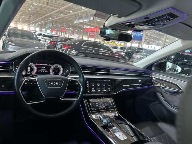 Audi A8 2022 thumb 11