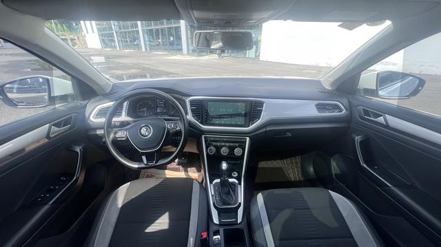 Volkswagen T-Roc 2020 thumb 3