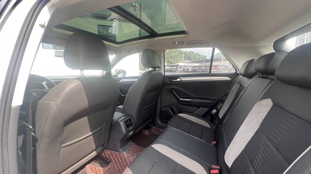 Volkswagen T-Roc 2020 thumb 4