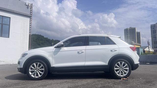 Volkswagen T-Roc 2020 thumb 9