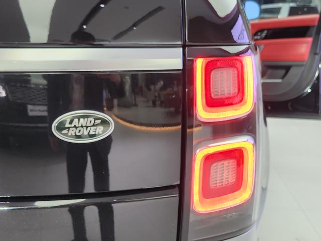 Land Rover Range Rover 2022 thumb 8