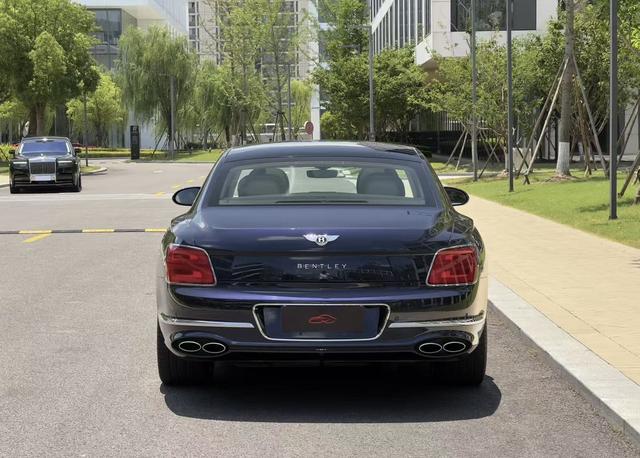 Bentley Flying Spur 2022 thumb 2