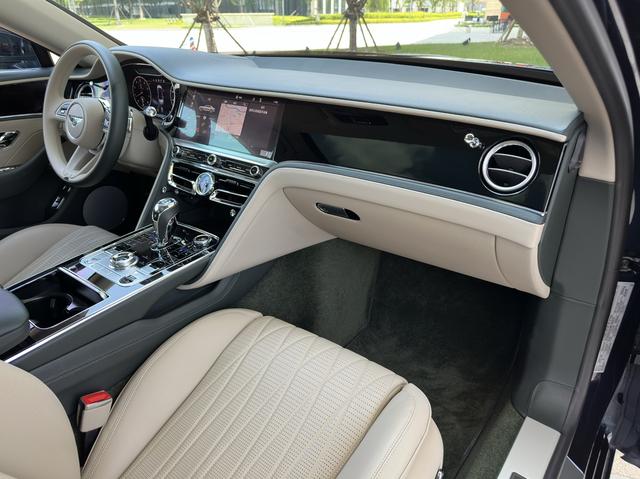 Bentley Flying Spur 2022 thumb 8