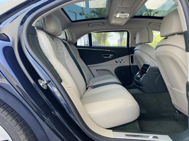 Bentley Flying Spur 2022 thumb 10