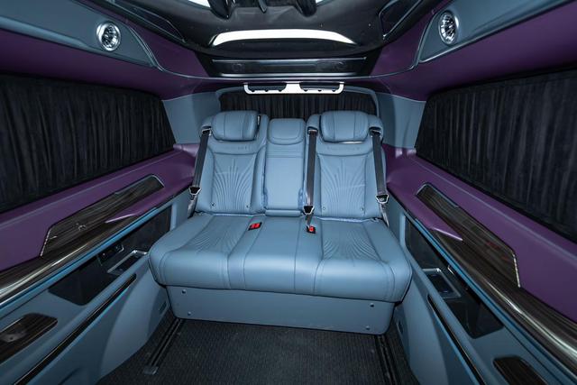 Mercedes-Benz V-Класс 2024 thumb 7