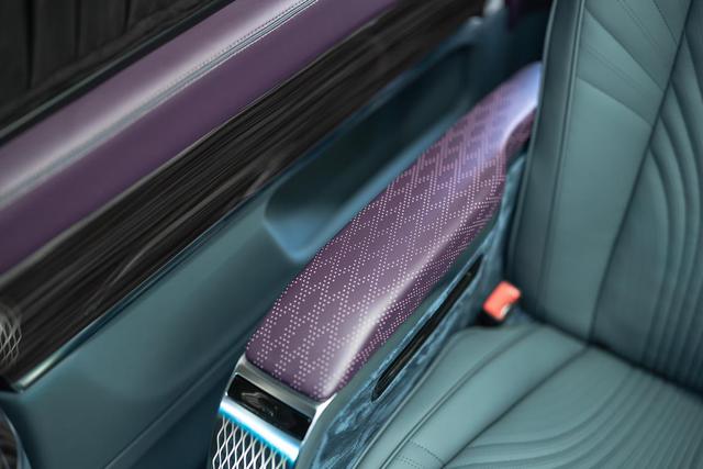 Mercedes-Benz V-Класс 2024 thumb 9