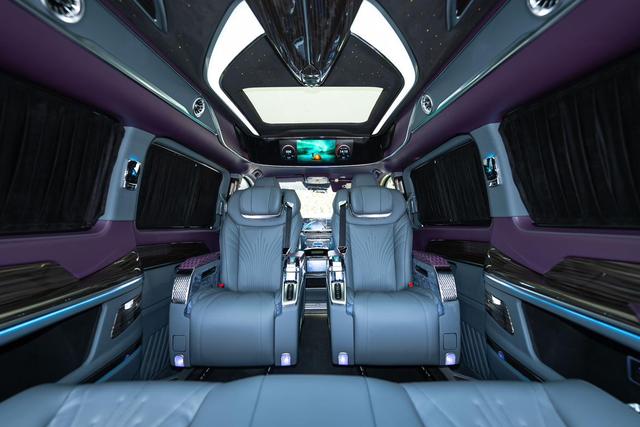 Mercedes-Benz V-Класс 2024 thumb 10