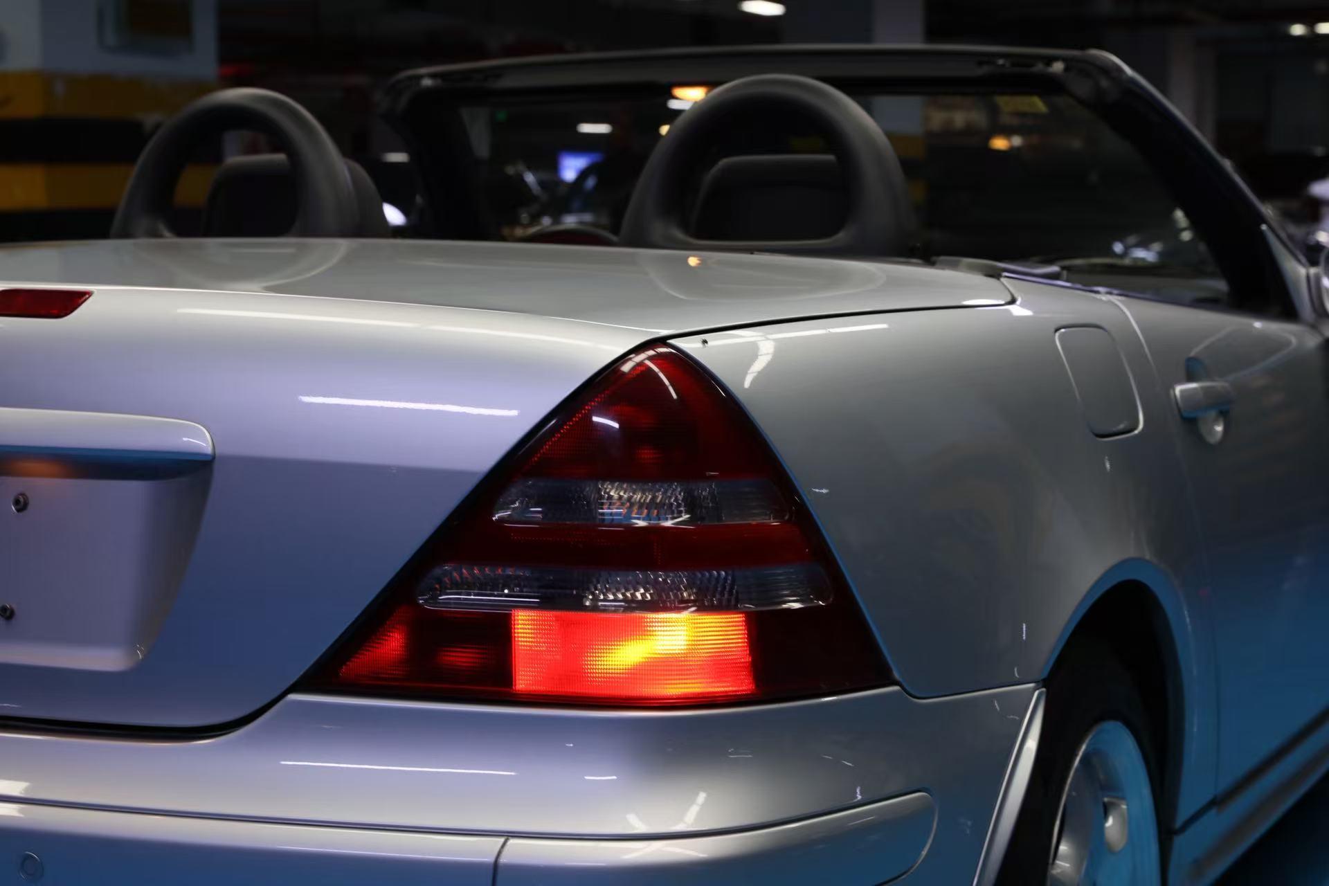 Mercedes-Benz SL 2001 thumb 6