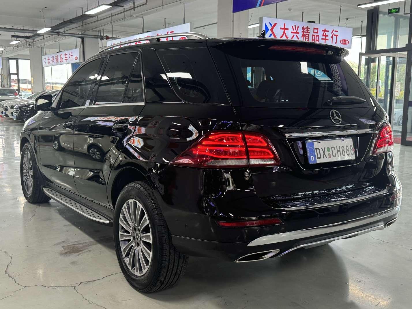 Mercedes-Benz GLE 2017 thumb 3