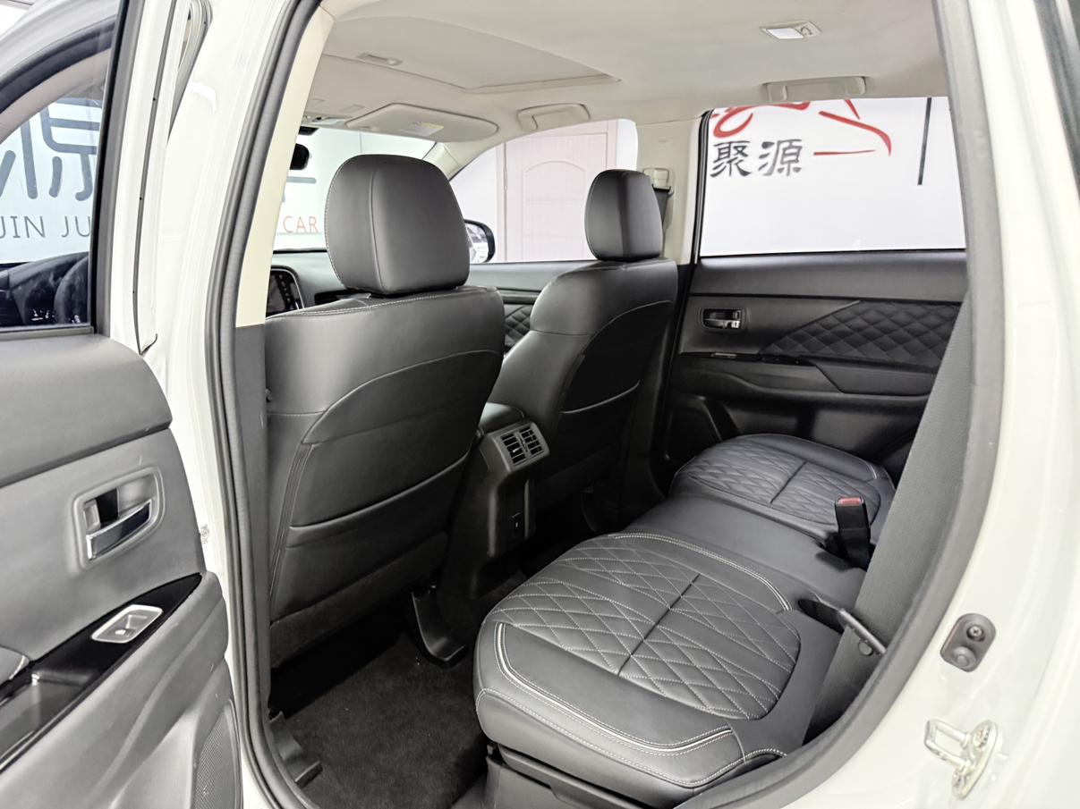 Mitsubishi Outlander 2020 thumb 9