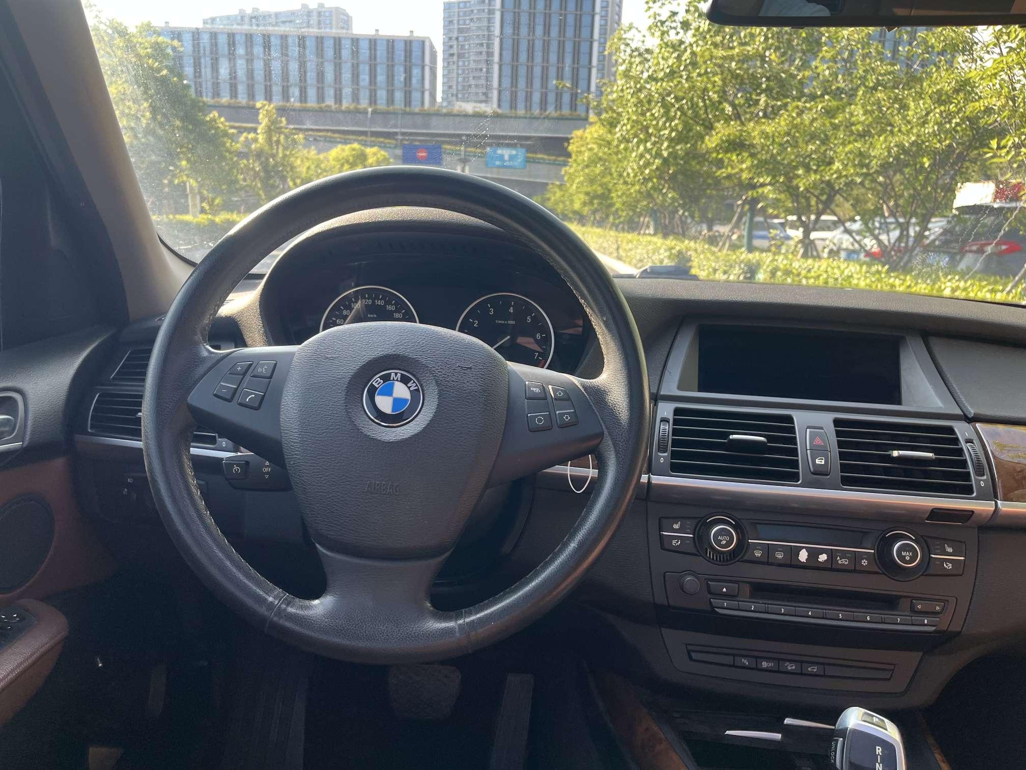 BMW X5 2014 thumb 9