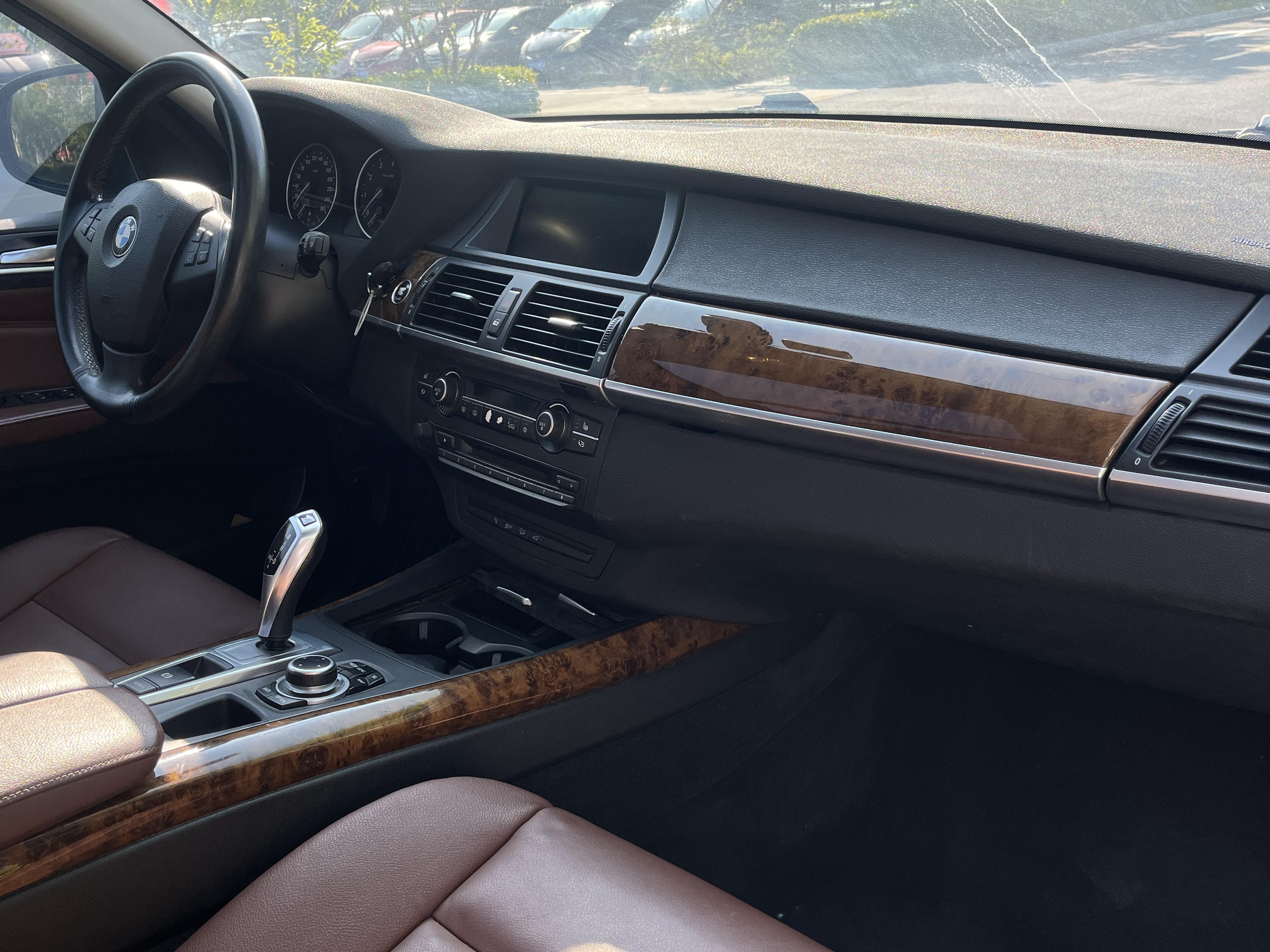 BMW X5 2014 thumb 12