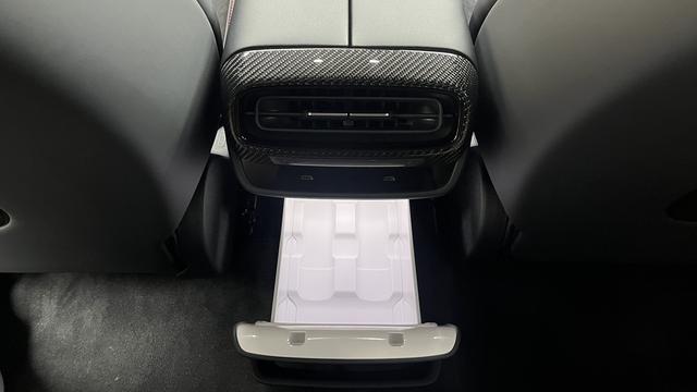 Xiaomi SU7 Ultra 2025 thumb 4