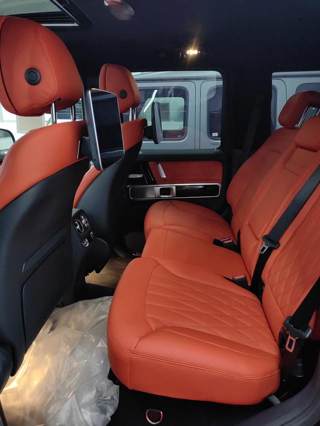Mercedes-Benz G-Class 2025 thumb 2