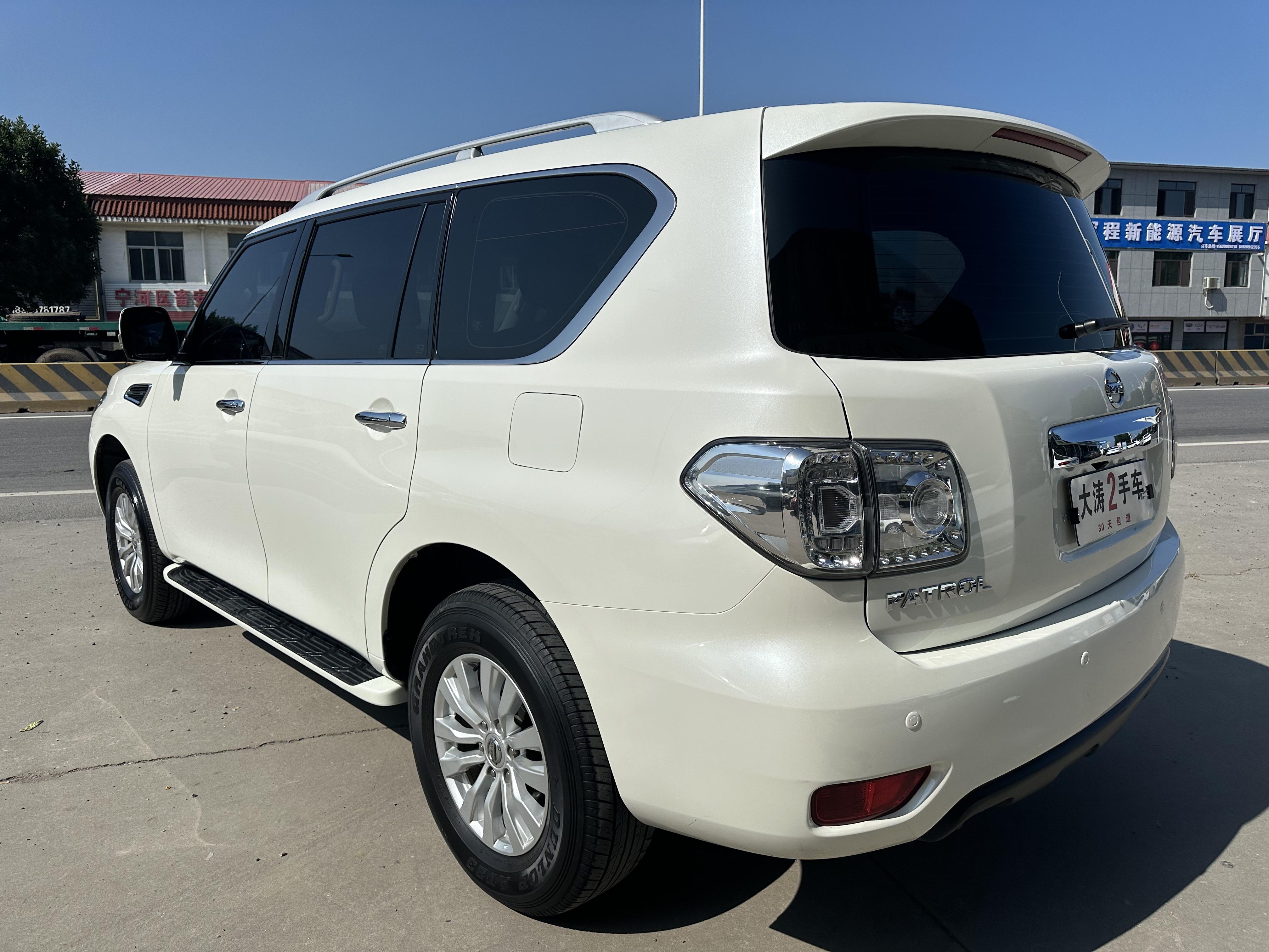 Nissan Patrol 2018 thumb 3