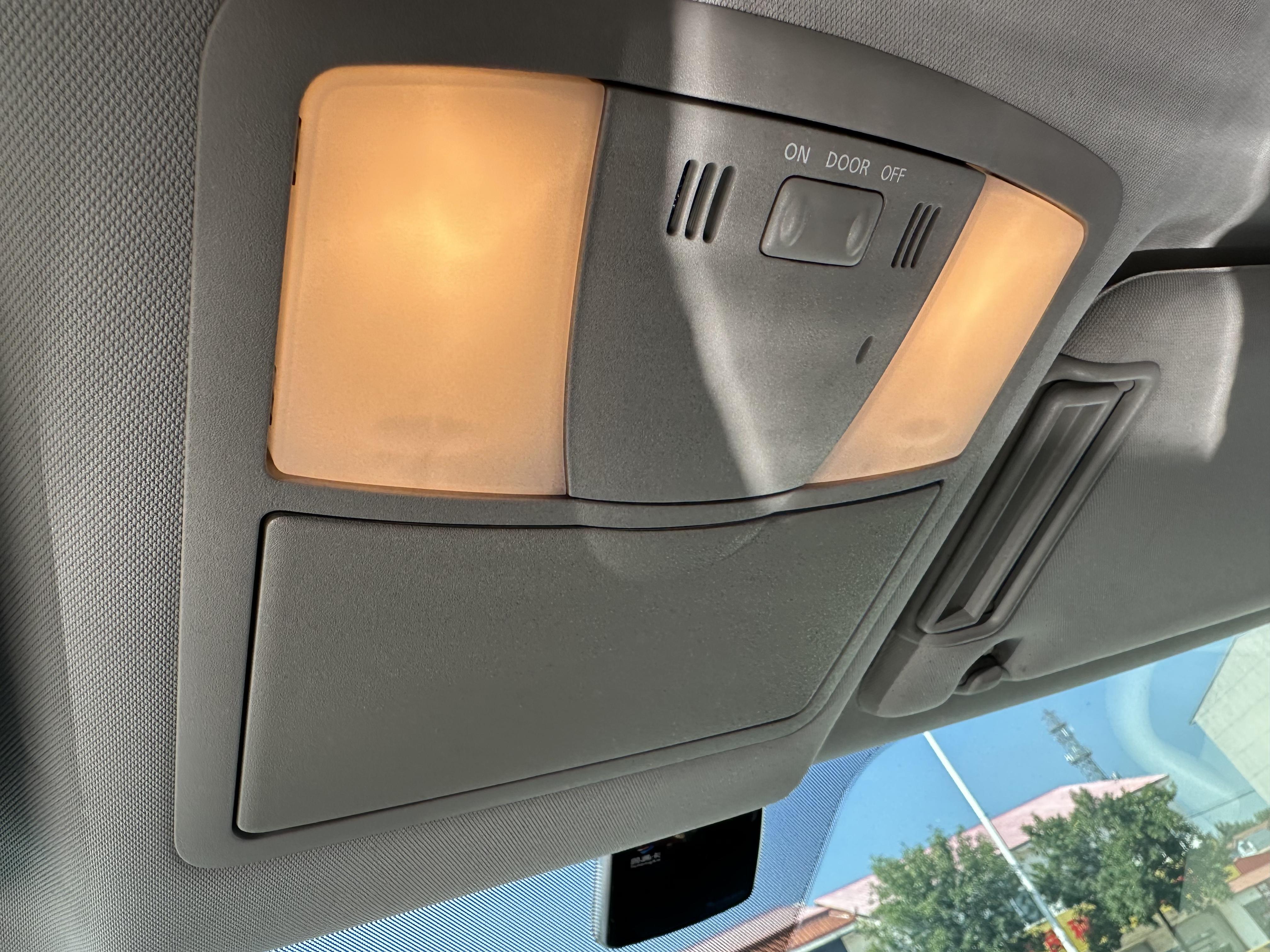 Nissan Patrol 2018 thumb 11