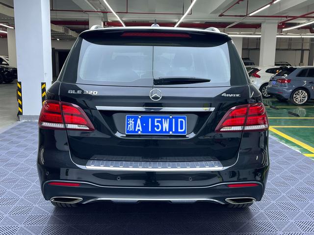 Mercedes-Benz GLE 2018 thumb 3
