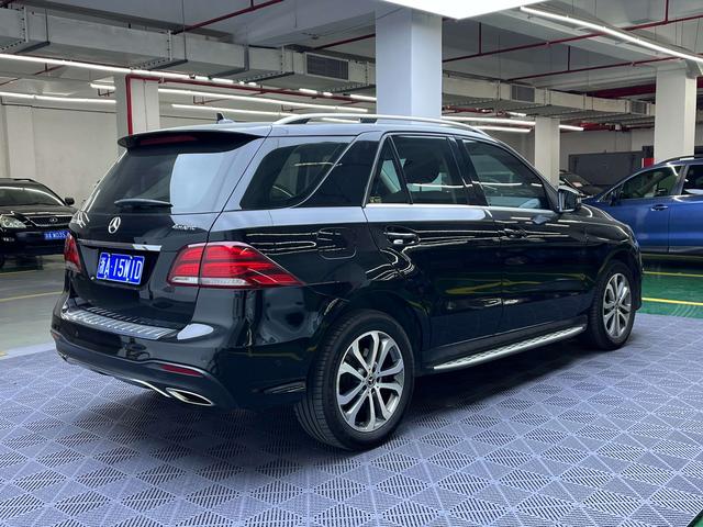 Mercedes-Benz GLE 2018 thumb 4