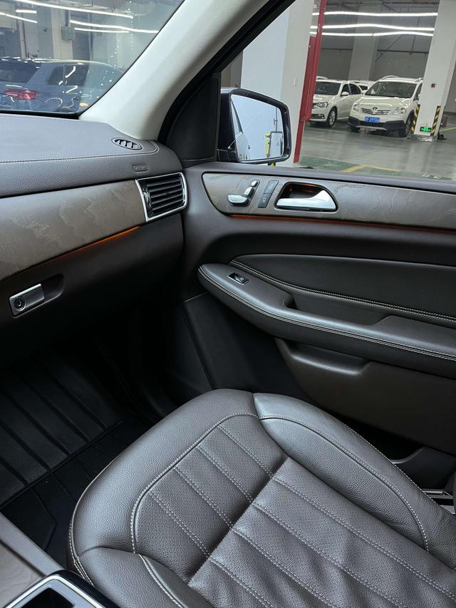 Mercedes-Benz GLE 2018 thumb 7
