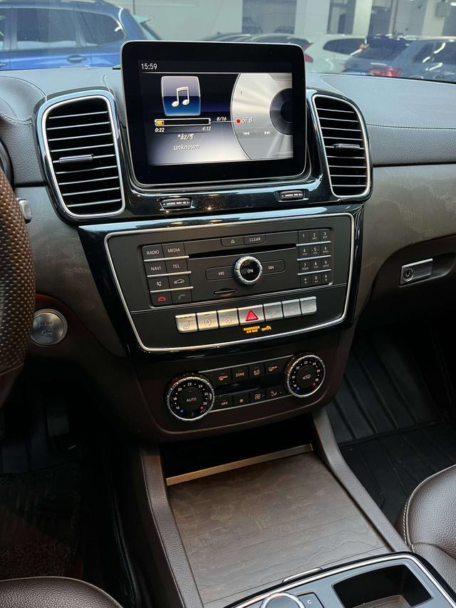 Mercedes-Benz GLE 2018 thumb 8