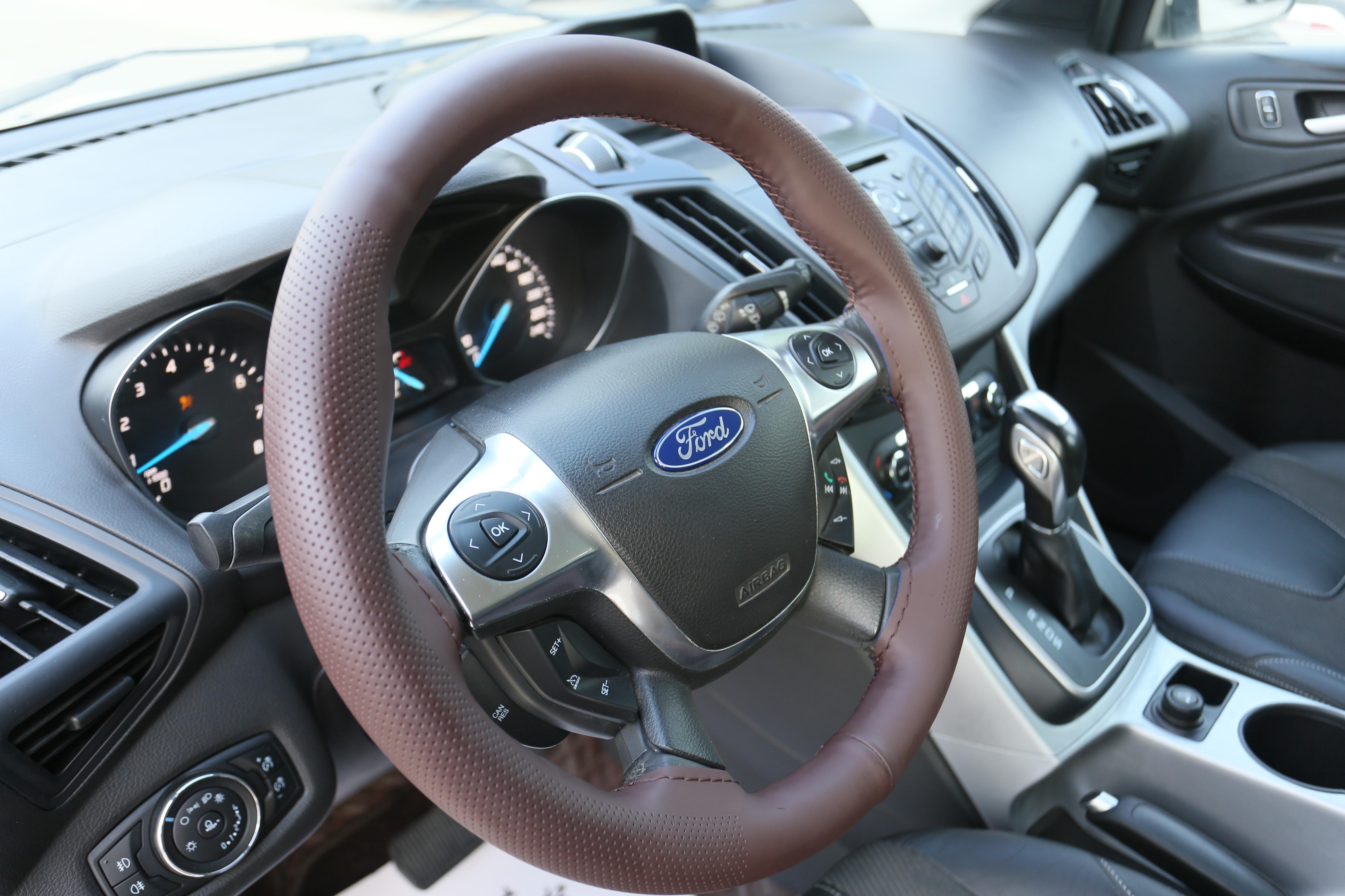 Ford Kuga 2014 thumb 10
