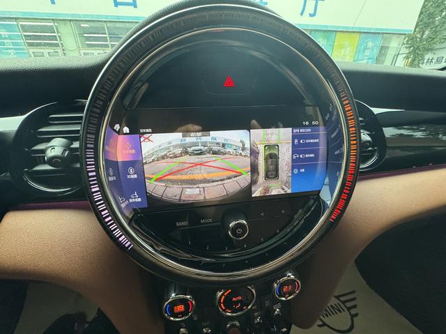 Mini Hatch 2023 thumb 7