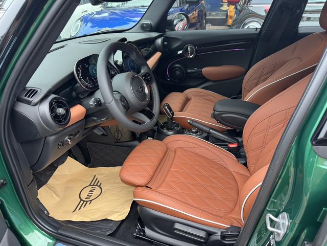Mini Hatch 2023 thumb 9