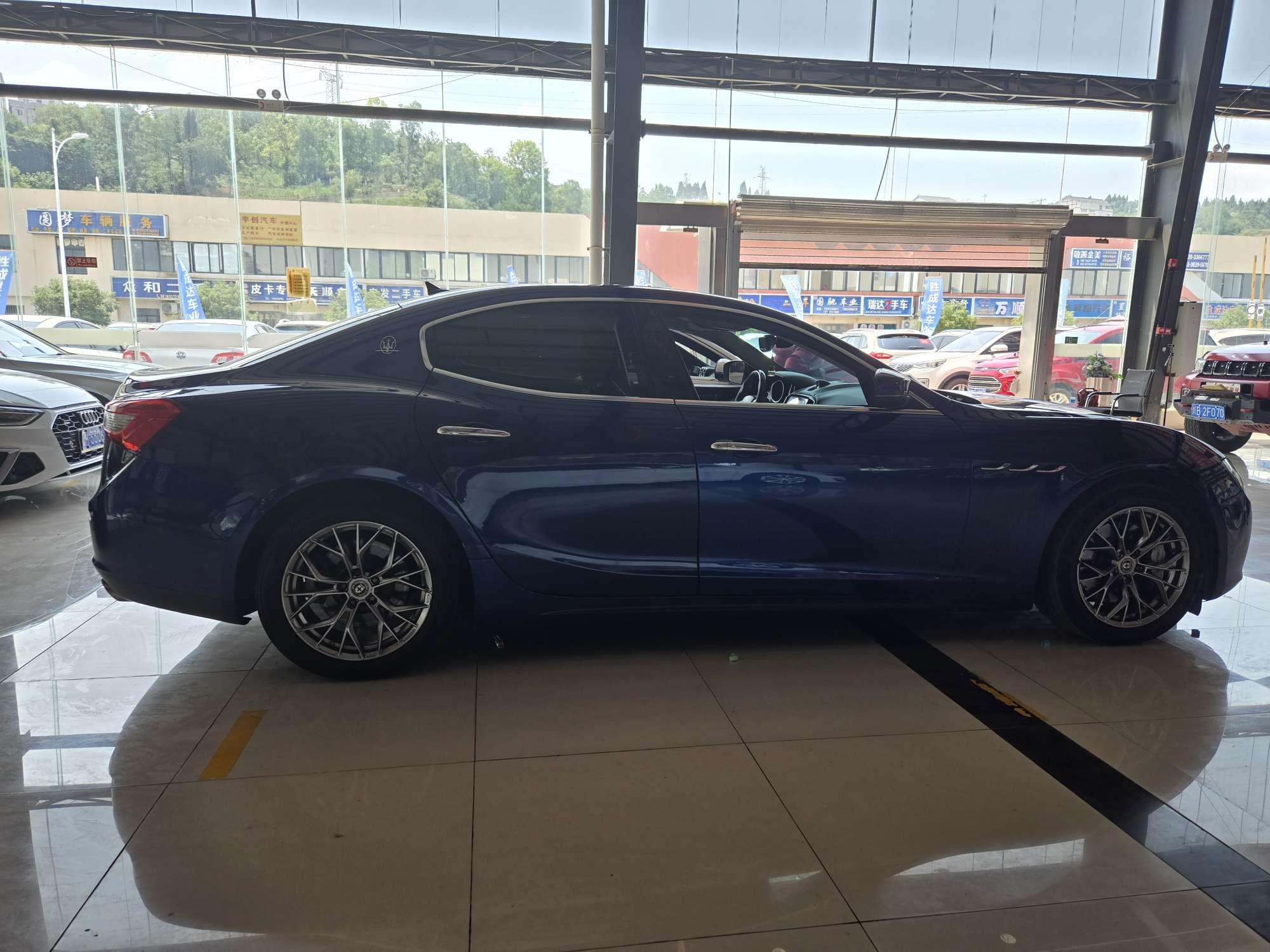 Maserati Ghibli 2016 thumb 2