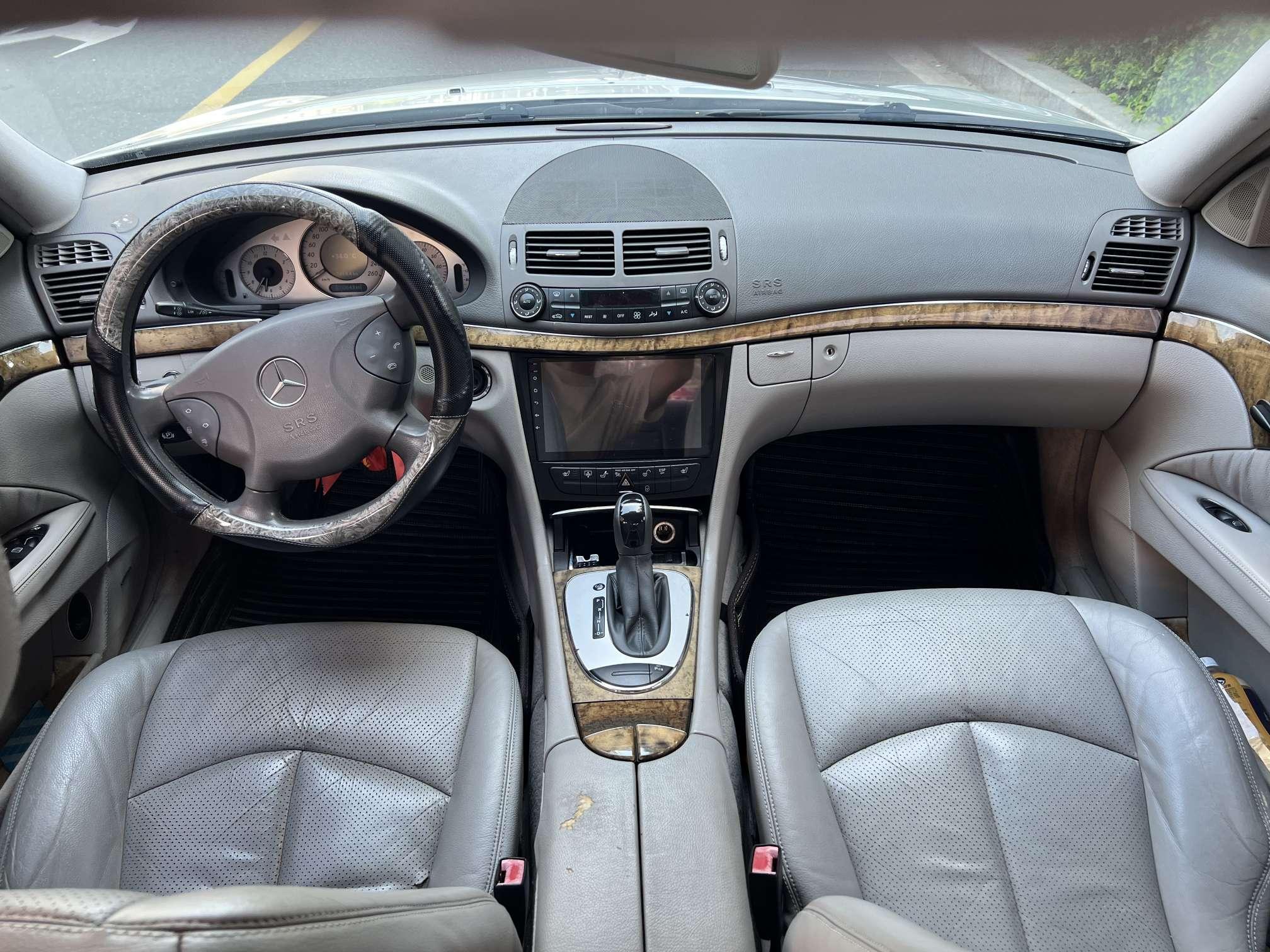 Mercedes-Benz E-Class 2006 thumb 5