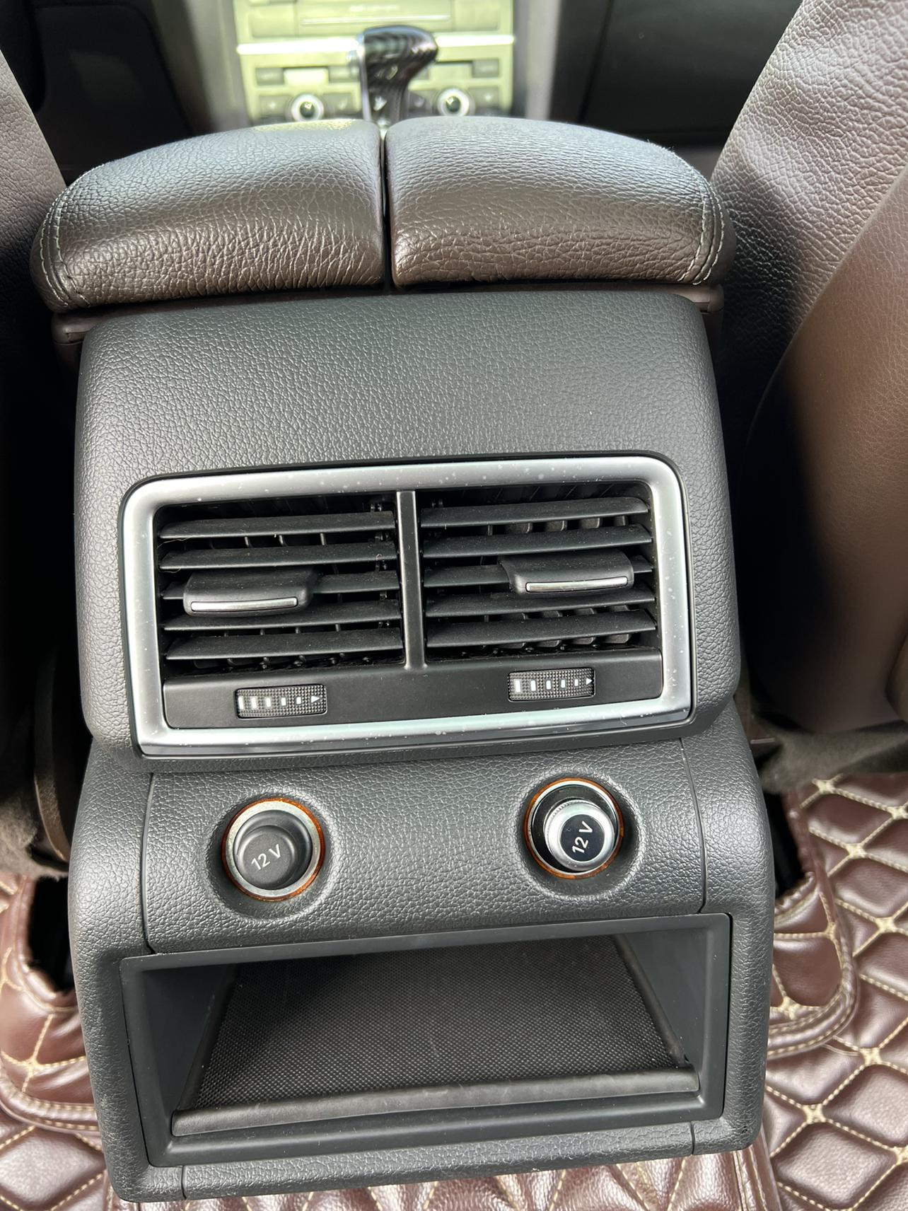 Audi Q7 2015 thumb 6