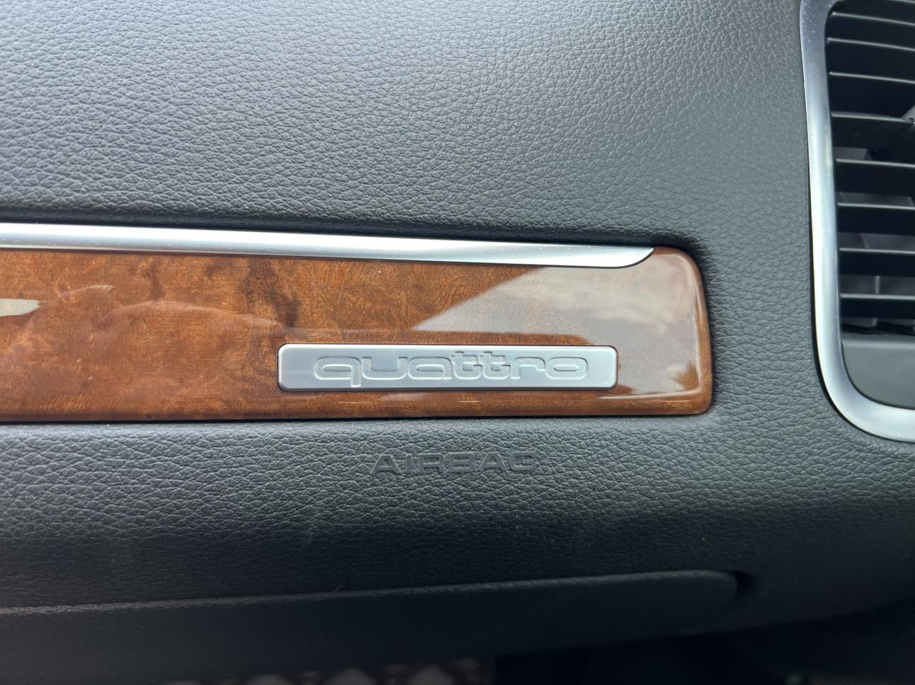 Audi Q7 2015 thumb 11