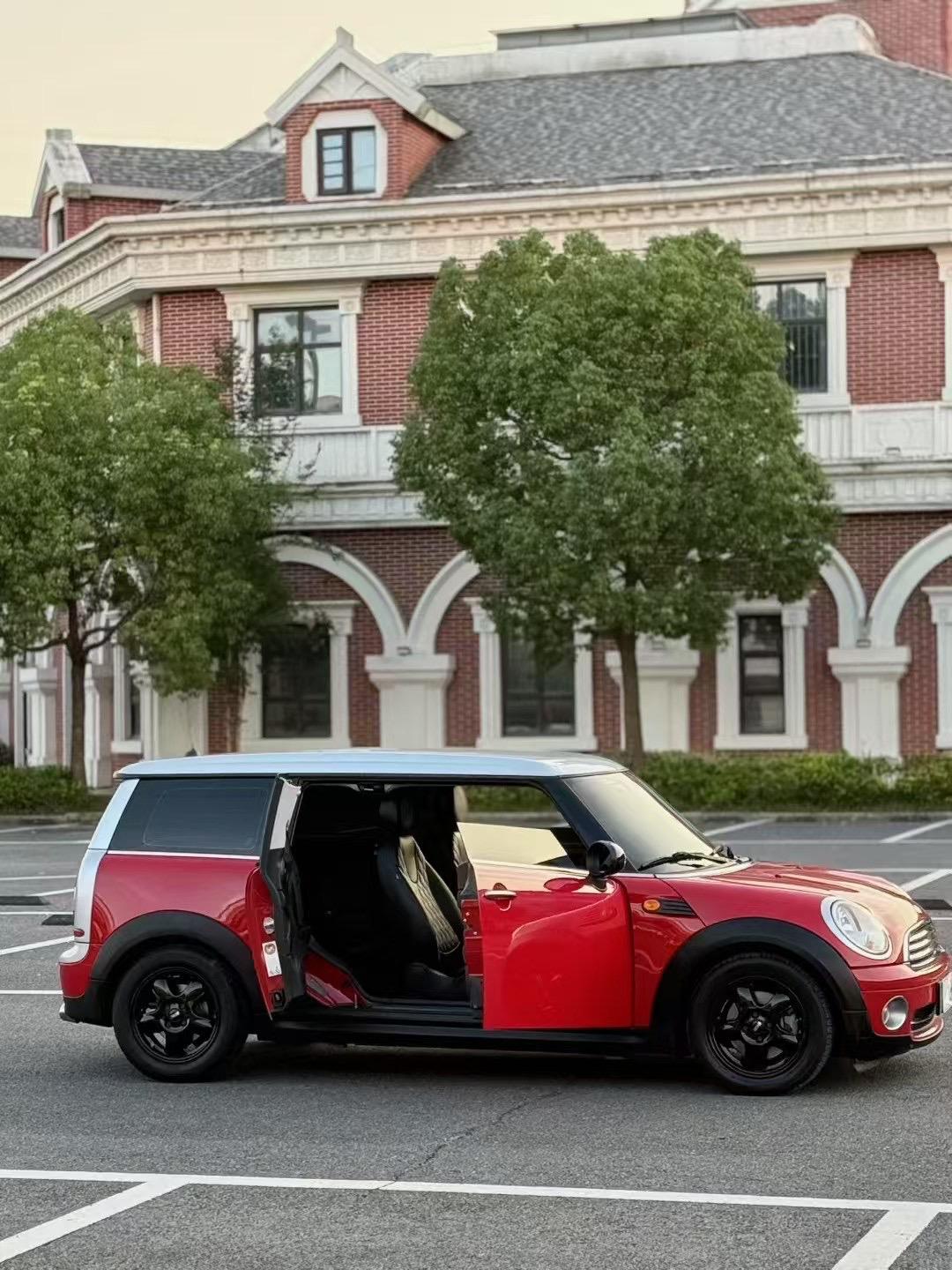 Mini Clubman 2010 thumb 4