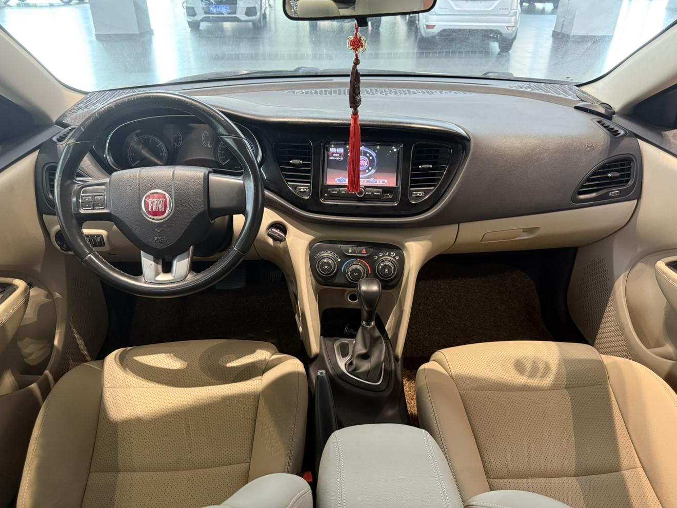 Fiat Freemont 2013 thumb 5