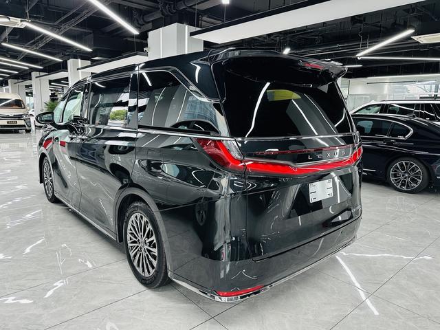 Lexus LM 2025 thumb 4