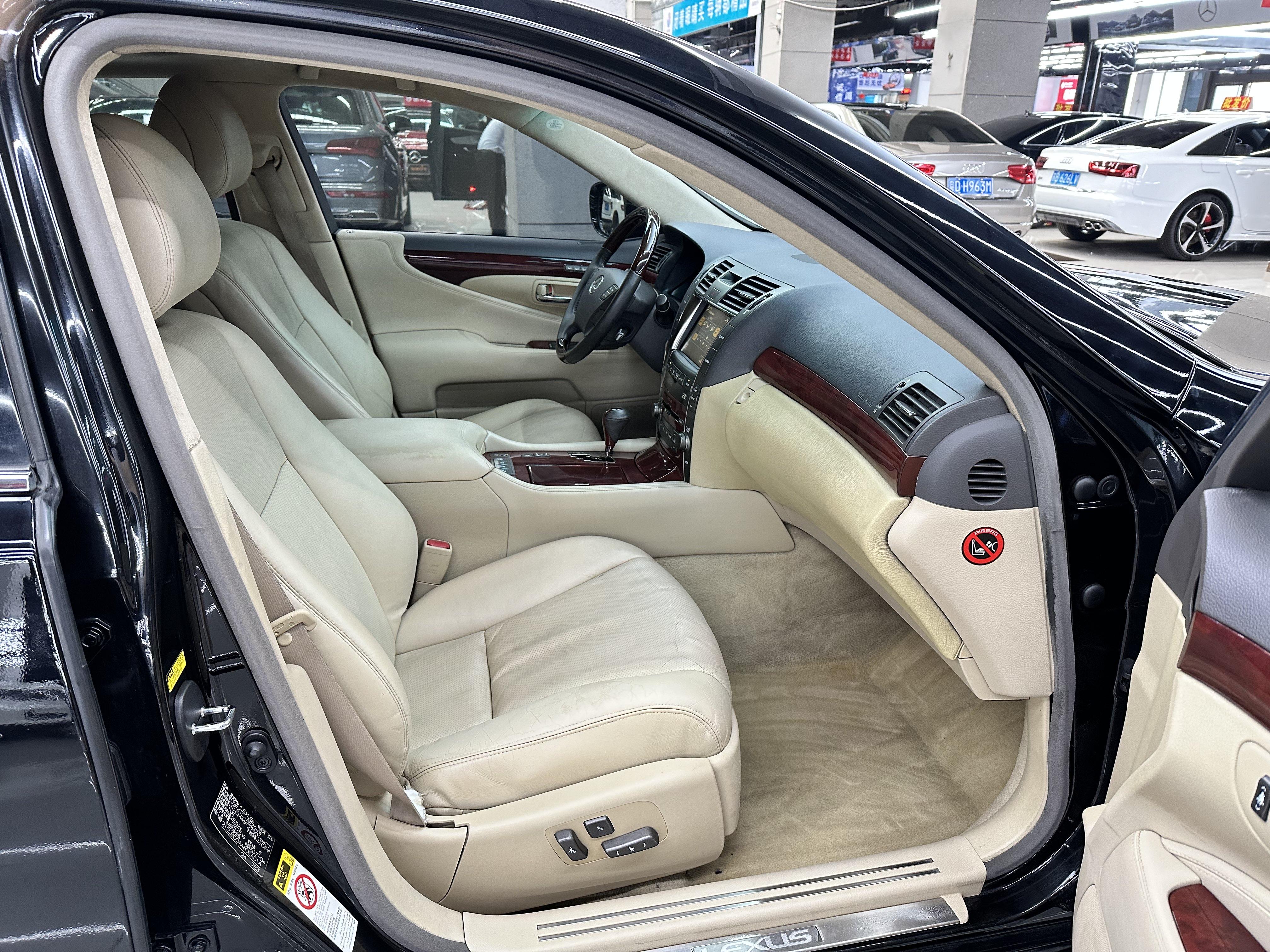 Lexus LS 2007 thumb 7